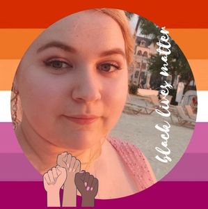 Meet your Posher, Destinee